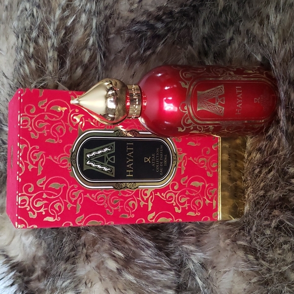 Hayati Attar Collection - Picture 1 of 2